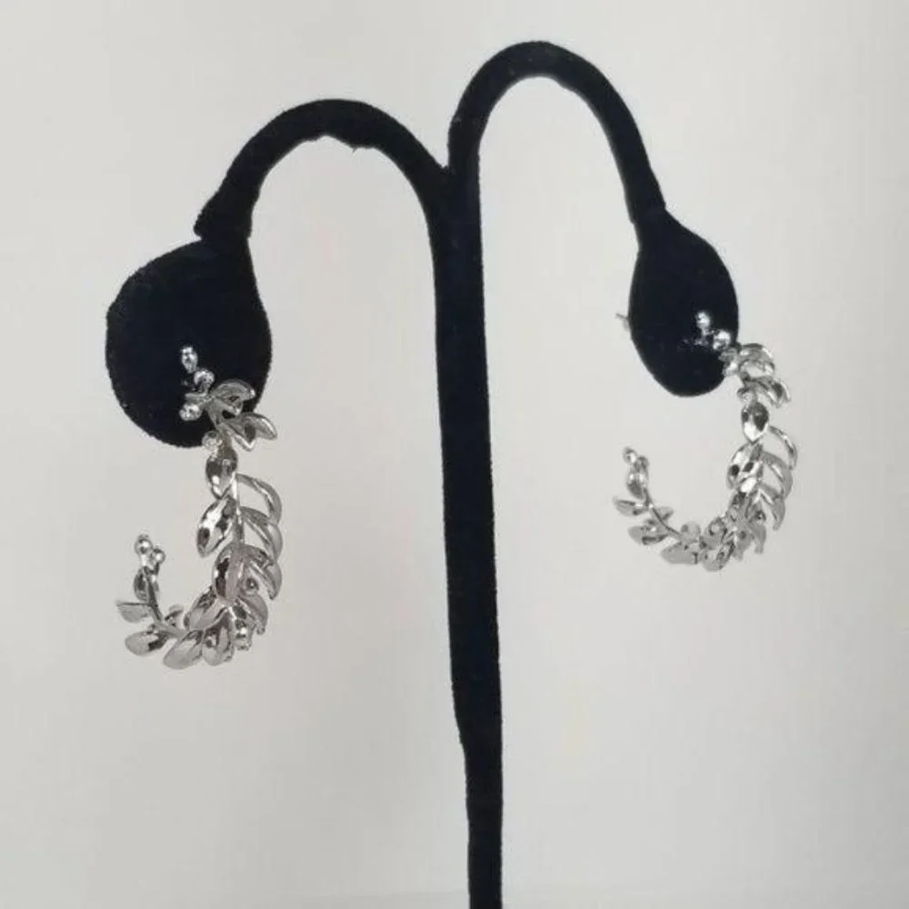 BOHO Vintage Style Silver 3D Wreath Style Half Circle Hoop Earrings